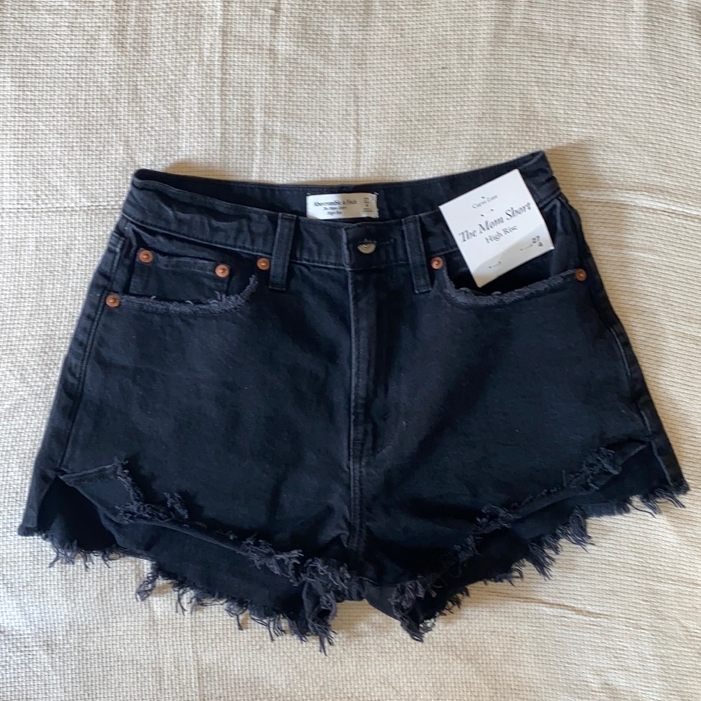 A&F Curve Love High Rise Mom Short